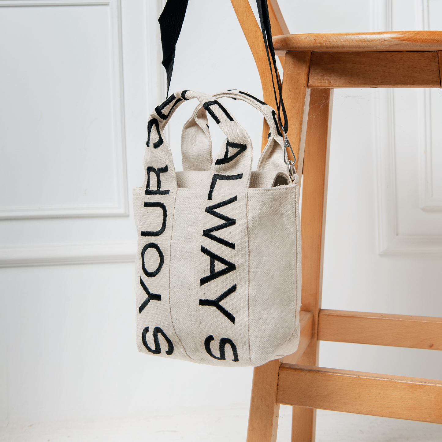 Letter bag off-white